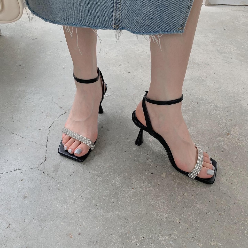 Giày cao gót nữ quai đá  mẫu mới 2022 ,( Ảnh Thật 100%) , em  Sandal này lên chân siêu đẹp và cực sang chảnh luôn nha