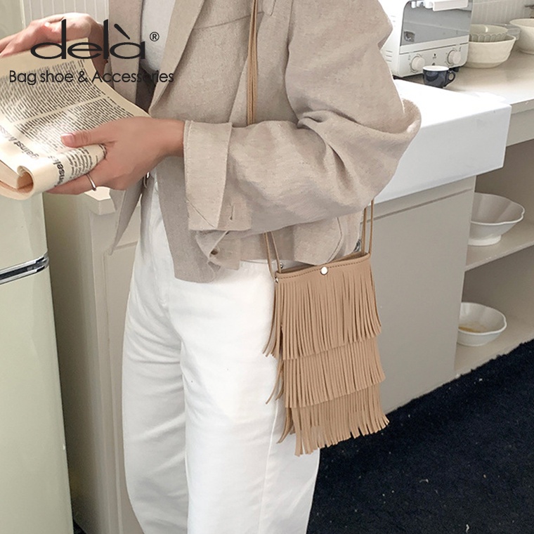 Dela Túi Đeo Chéo Đính Núm Tua Thời Trang Nữ Tính