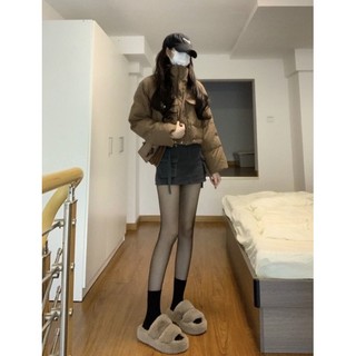 Áo phao dáng croptop nữ màu vàng nâu đất ấm áp cực dày