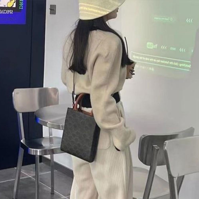 Aphrod Áo Sweater Dệt Kim Dáng Ngắn Phối Nút Thời Trang Cho Nữ