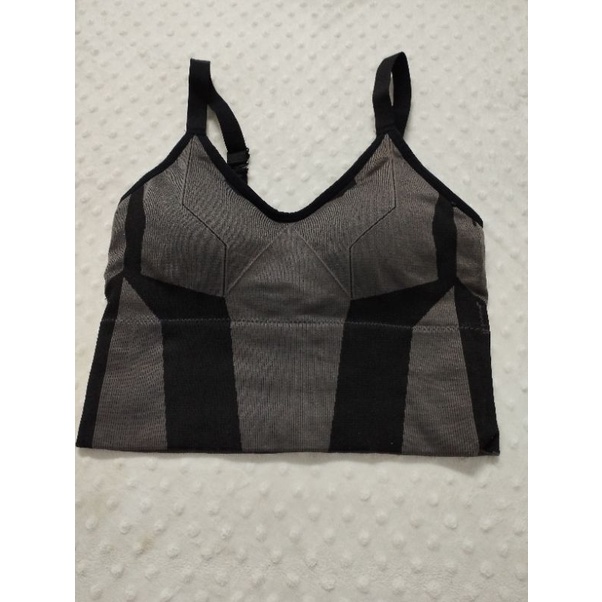 Áo tập thể thao 2hand tuyển chọn