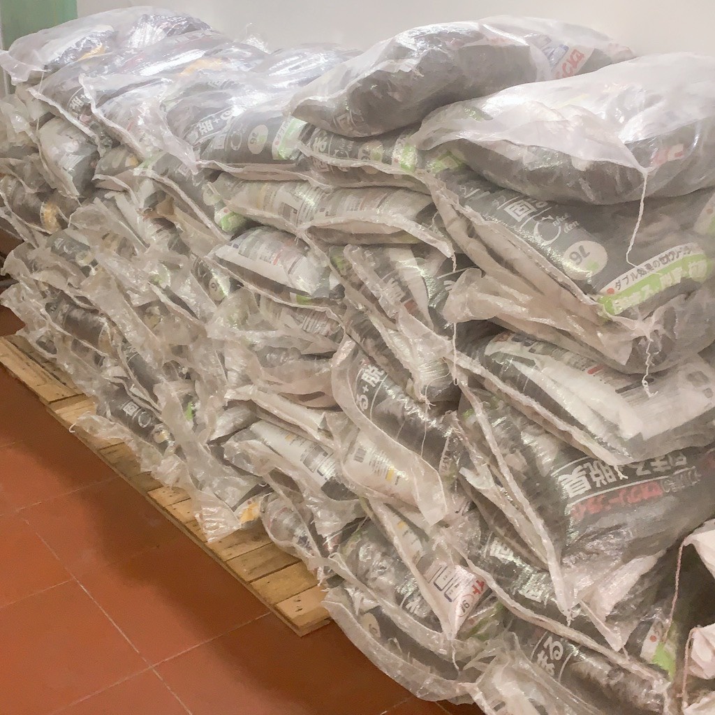 Cát Nhật Vệ Sinh Mèo 9L - Moon cat - siêu vón, ít bụi - Mùi Táo Chanh Cafe