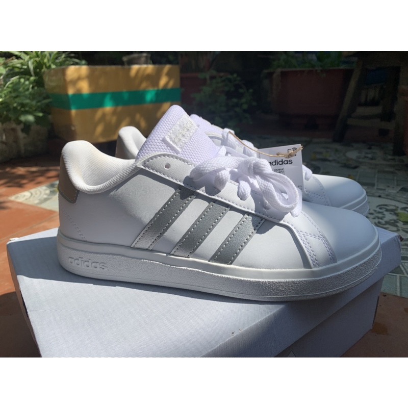 Thanh lý giày adidas grand court nữ auth