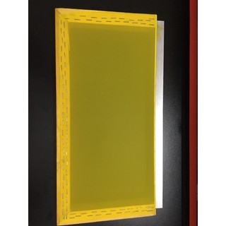 Khung in ly 42x20 lưới T140 và chụp logo in theo yêu cầu