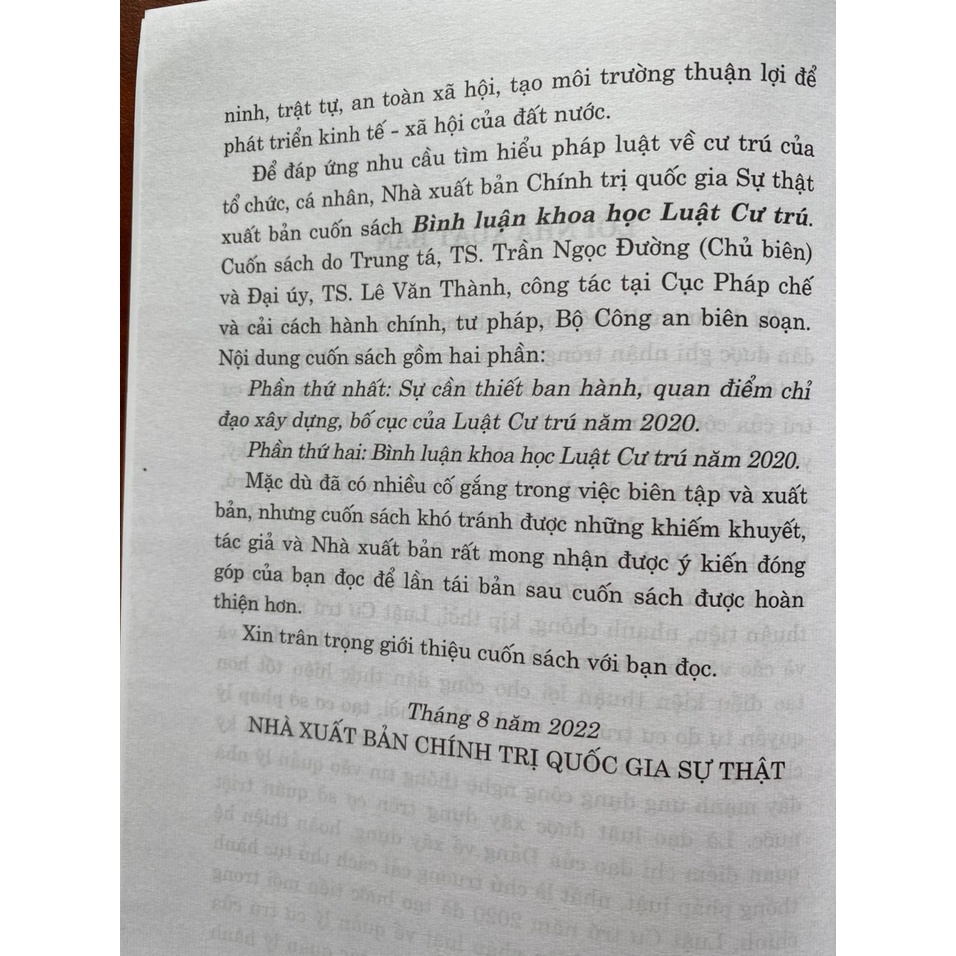 Sách-Bình Luận Khoa Học Luật Cư Trú