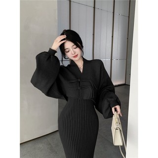 Set đầm đen len đũa kèm khoác bí
