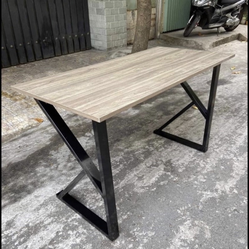 Bàn làm việc văn phòng chân U K Z Trường Mai Sài Gòn chân sắt sơn tĩnh điện chống gĩ sắt mặt bàn MĐF chống ẩm