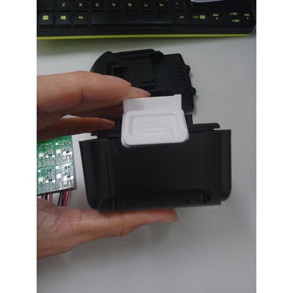 Vỏ pin phổ thông 10cell Tem in có báo pin