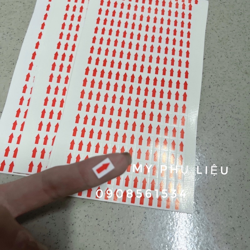 Giấy decal dán mũi tên đỏ dùng đánh dấu