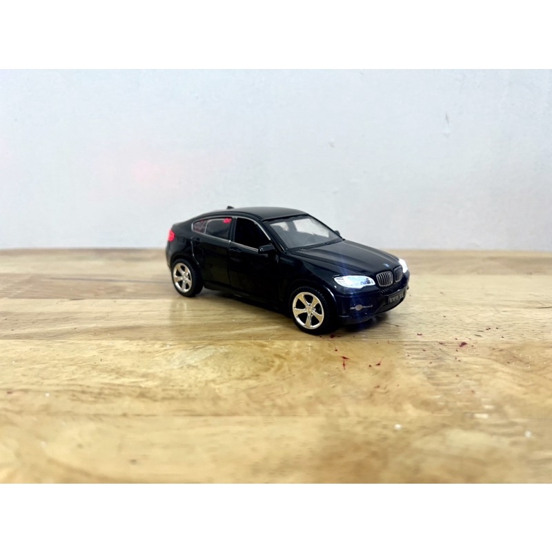 Mô hình xe BMW X6 _ Tỷ lệ 1:32