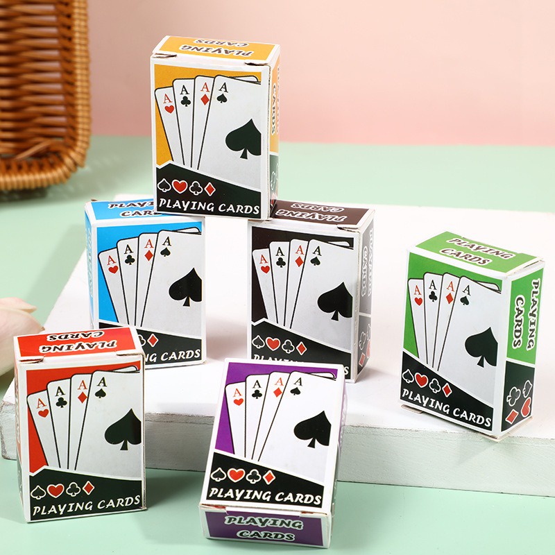 Bộ Bài Tây Mini Tỉ Lệ 1:12 Trang Trí Cho Nhà Búp Bê