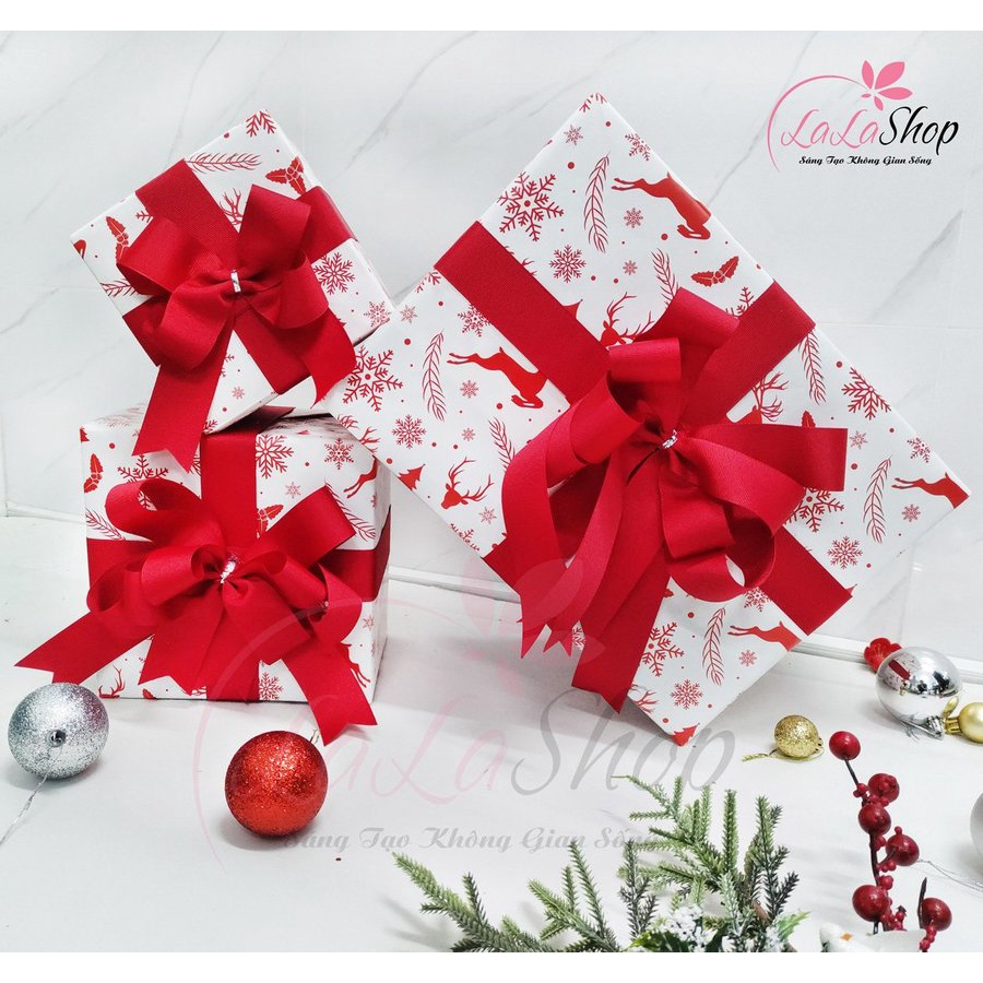 Set 3, 5 và 6 hộp quà Noel đủ kích thước, nhiều màu trang trí cây thông - Phụ kiện trang trí cây thông LaLa
