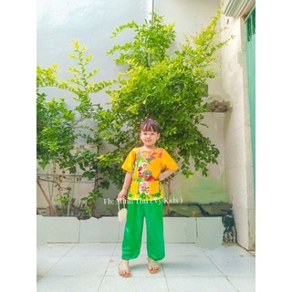 Bà ba hoa gấm cho bé gái