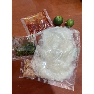 Bánh tráng hành xanh ớt đỏ