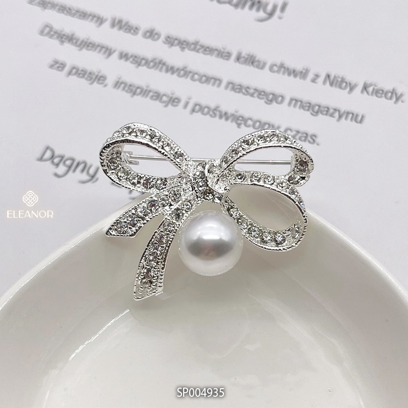 Ghim cài áo nữ Eleanor Accessories hình nơ đính đá ngọc trai nhân tạo phụ kiện thời trang 4935