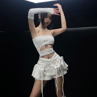 Full set váy trắng cắt xẻ eo cúp ngực váy nhún nơ dáng ngắn tặng kèm 1 bên ống tay FOOTMADE