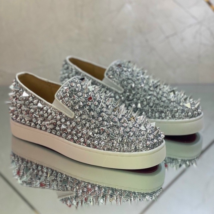 Giày Slipon Louboutin bạc tán đinh LA 1-1 on web fullbox