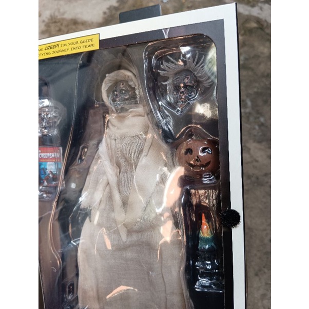 Mô hình NECA Ultimate Creepshow The Creep 40th có sẵn