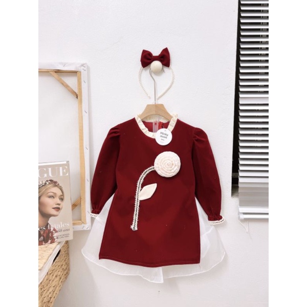 Set áo dài cách tân nhung bông hoa kèm chân váy xinh xắn bé gái