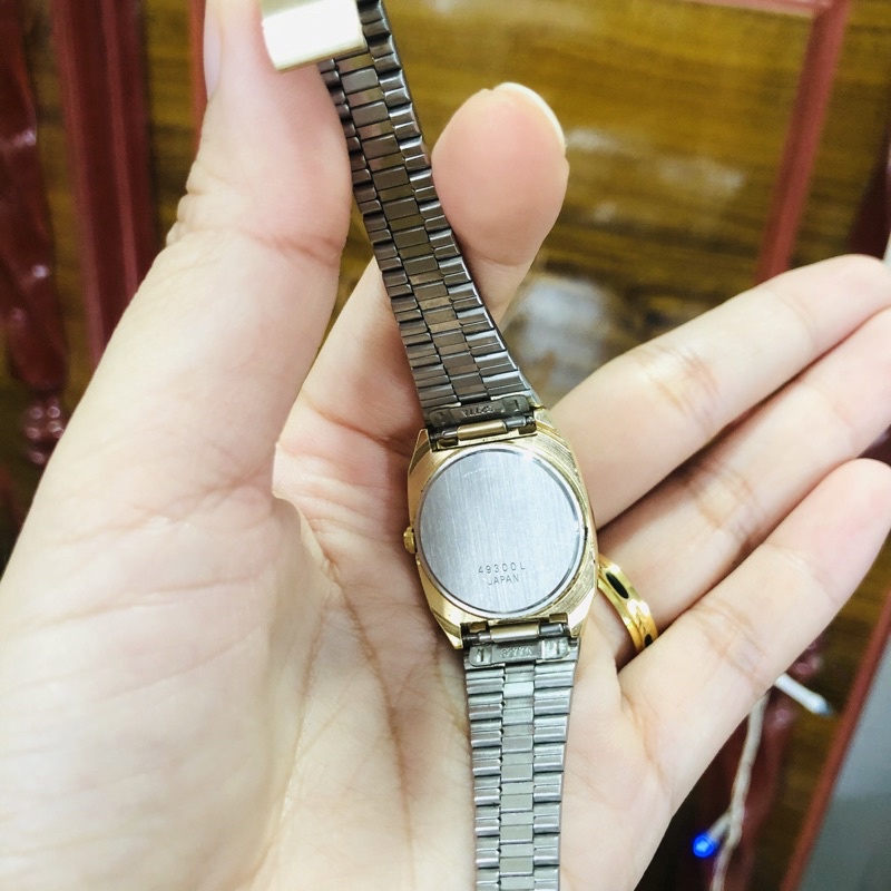 Đồng hồ nữ si nhật dáng tank hiệu Sunlord