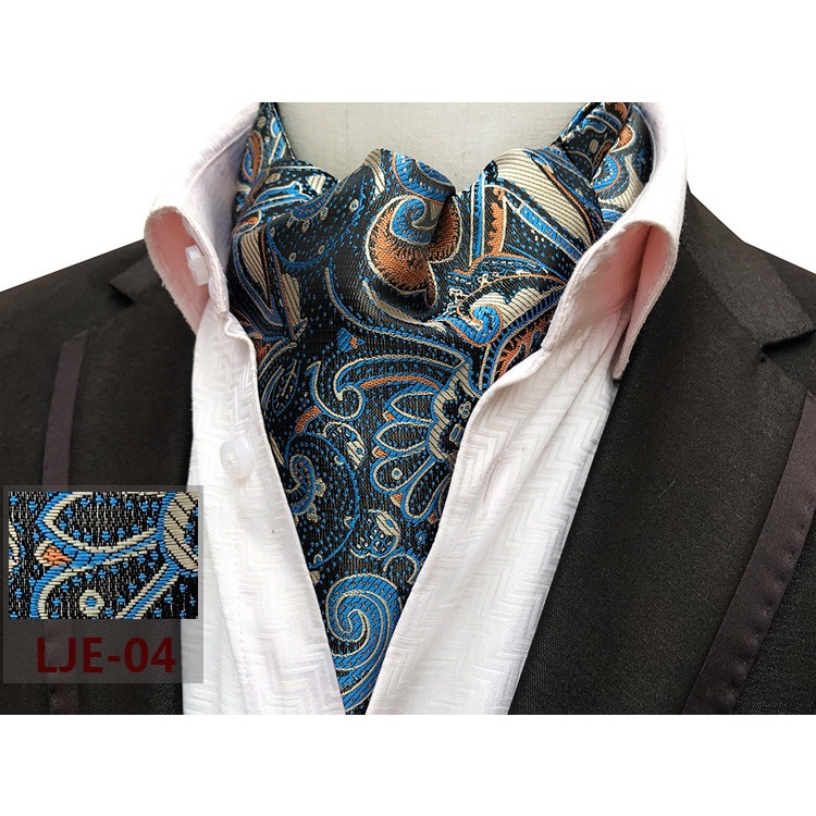 Khăn Ascot tie đeo trong áo sơ mi