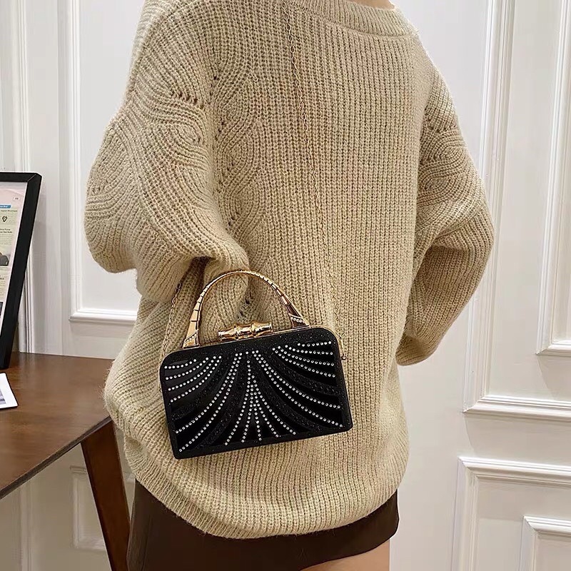 Túi Đầm Đeo Vai Hàng Cao Cấp Túi Đựng Vừa Điện THoại Lớn Thích Hợp Mang Đi Tiệc Đi Chơi Làm Quà Tặng Cao Cấp