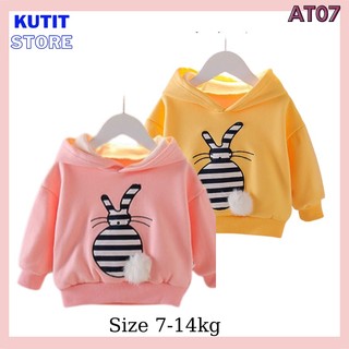 Áo hoodie lót nhung mịn hình thỏ bé gái size 7-14kg (HÀNG QCCC) AT07