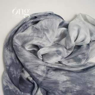 Khăn choàng cổ chất liệu 100% từ sợi tự nhiên của Óng Silk