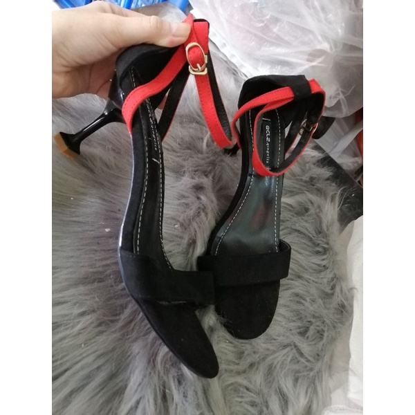 Xả kho nhiều mẫu giày cao gót lẻ size như hình size 39, 40