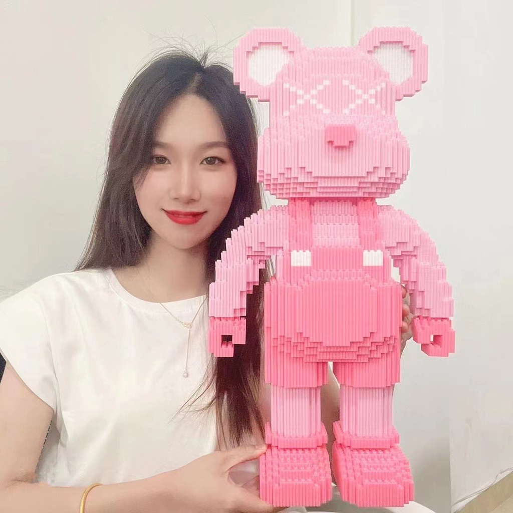 Bộ Đồ Chơi Xếp Hình Lắp Ráp Gấu bearbrick Ôm Hoa Xinz 35cm 46cm Siêu Hot - bachhoahanoi.vn