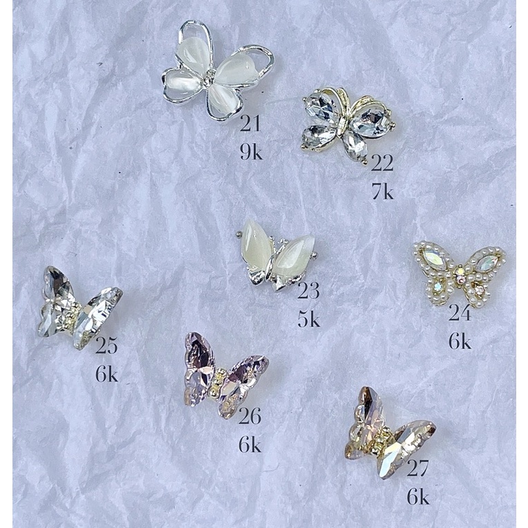 Charm đính móng 4.