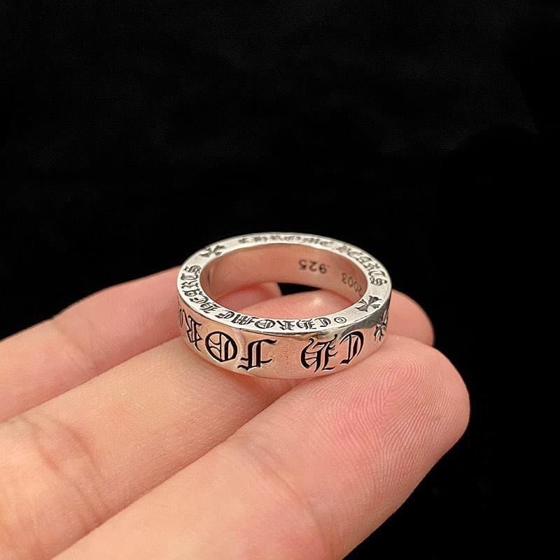 Nhẫn chromehearts forevor bét