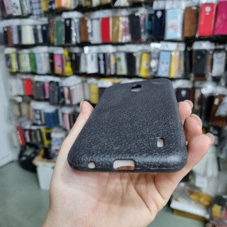 Ốp lưng Nokia 2.2 dẻo đen kiểu vân da ôm máy