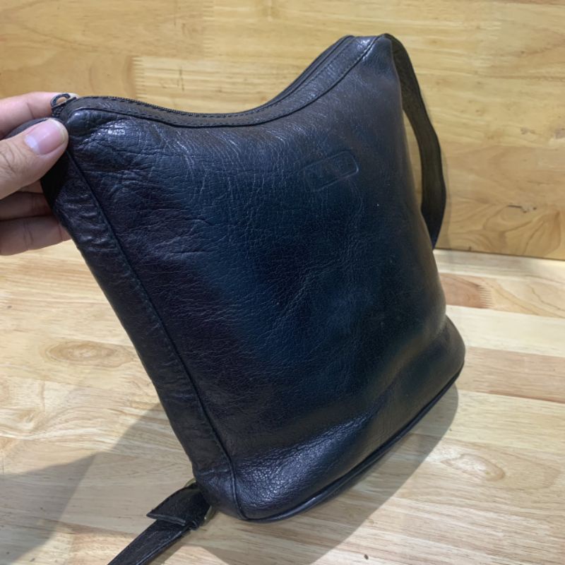 Túi đeo chéo nam nữ da mộc dày da thật secondhand  06231122