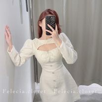 Váy dạ khoét ngực phối ren