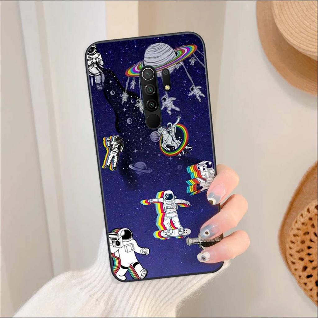 Ốp lưng Xiaomi Redmi 9 hình phi hành gia phê pha, lang thang trên mây, ốp rẻ bền đẹp