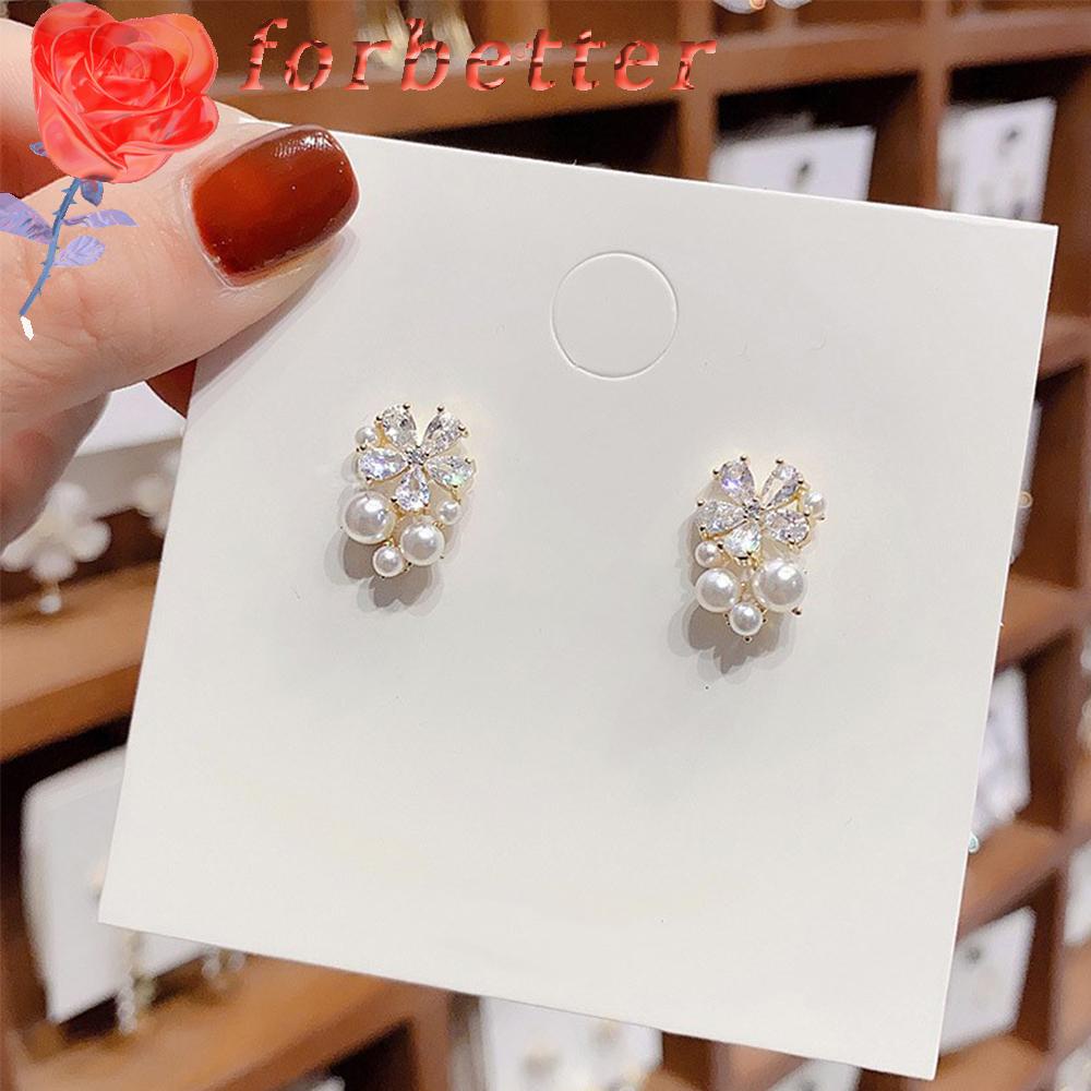 Khuyên tai hình hoa phong cách xinh xắn dành cho nữ