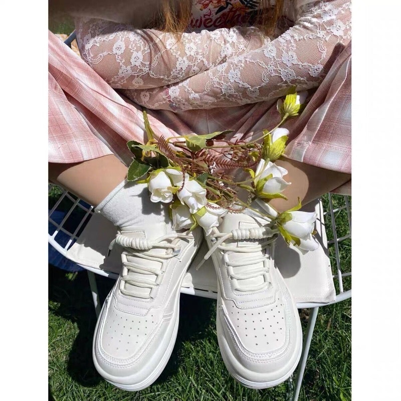 Giày Thể Thao Nam Nữ 2 Màu Trắng/Kem Dây Ngang Ulzzang Style