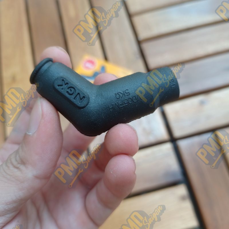 Chụp bugi NGK VD05FMH