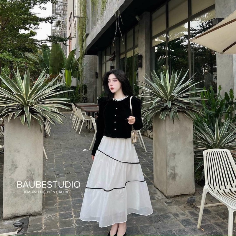 Sét áo nhung cổ tròn viền bèo mix chân váy trắng viền đen bánh bèo