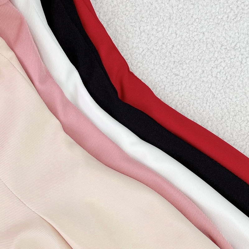 Đầm Tay Búp Xoè