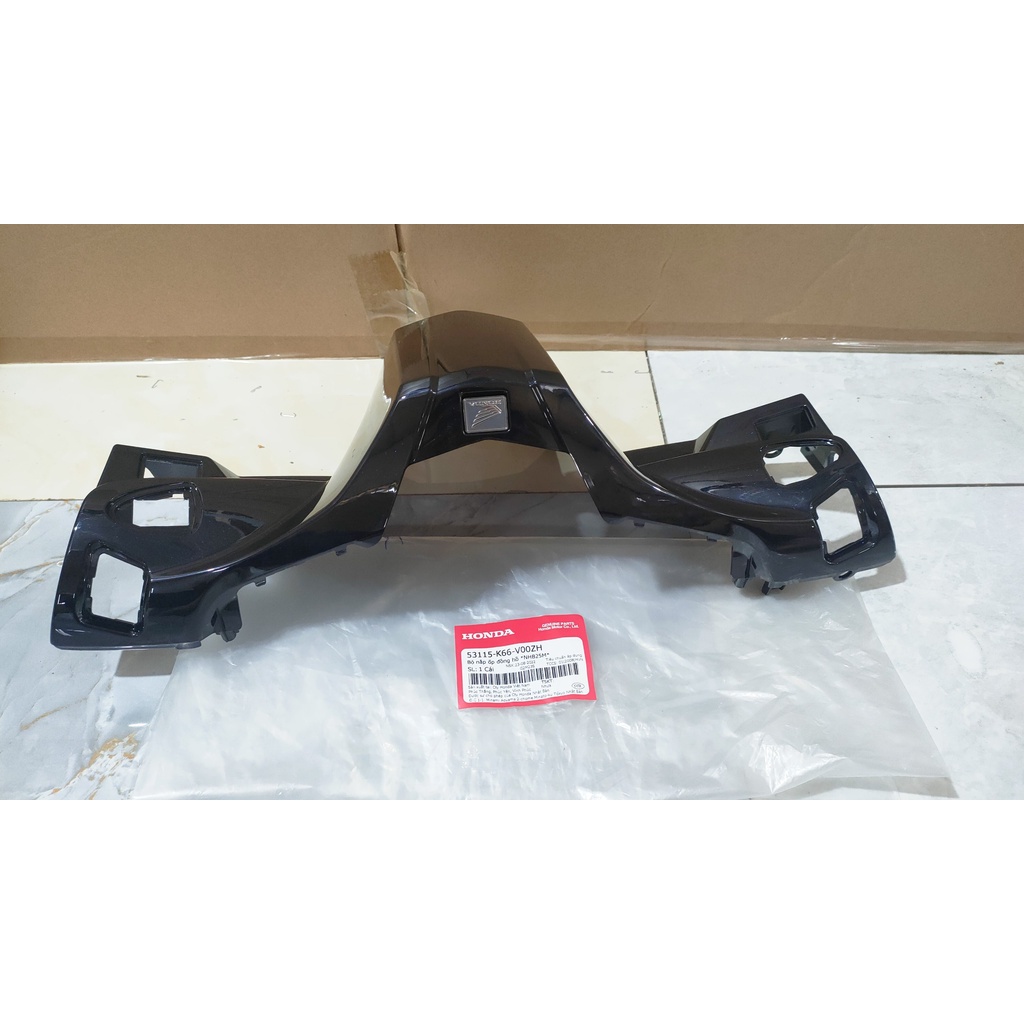 Bộ ốp sau tay lái - gáy HONDA AIR BLADE 125 năm 2015-2016 màu Đen bóng.  *NHB25M*