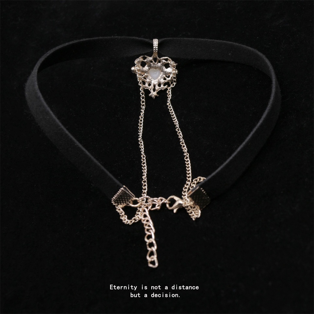 Vòng Cổ Choker Dây Nhung Đen Đính Ngọc Trai Giả Nhiều Lớp Phong Cách Gothic Cổ Điển Cho Nữ