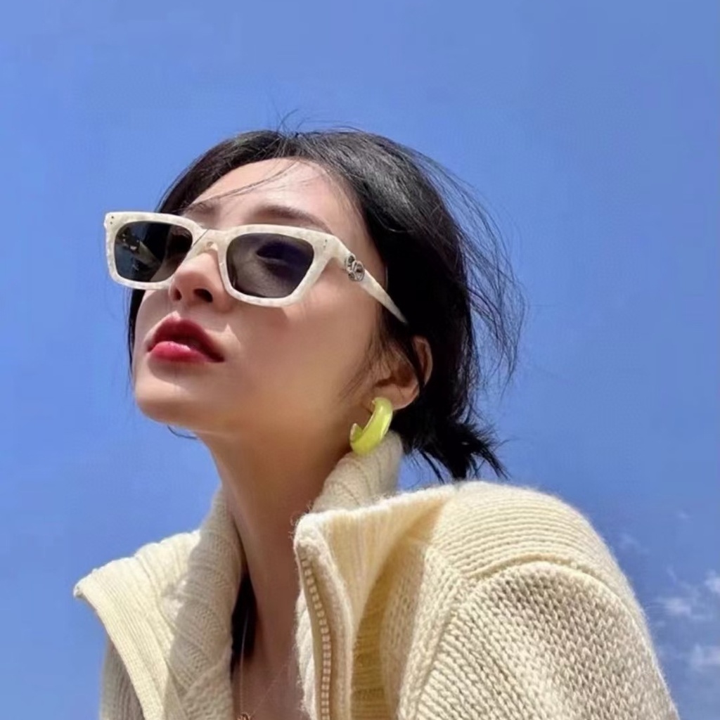 Kính Mát Thời Trang Mới Năm 2023 Gọng Vuông Nhiều Màu Sắc Dành Cho Nam Nữ