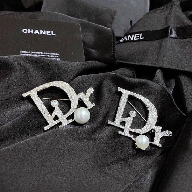 CHARM cài áo, váy xinh🌸🌸🌸 inb để chọn mẫu