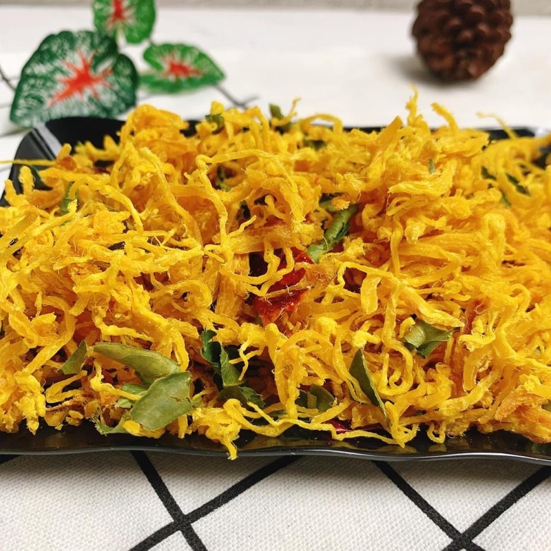 Khô gà lá chanh Nut Farm 500g, thơm ngon, cay cay, thấm vị