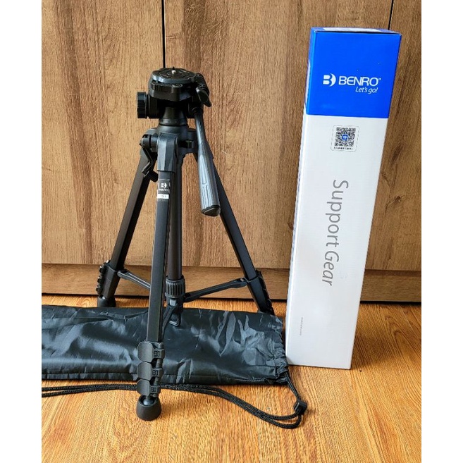 Chân Benro T691 kèm kẹp điện thoại