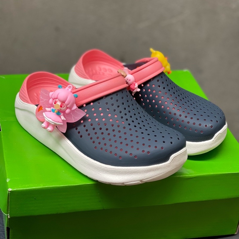 Dép sục crocs literide xanh hồng cho bé trai , bé gái