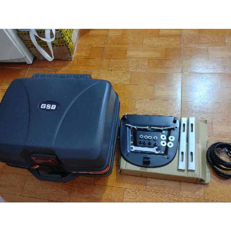 Thùng Đựng Đồ Gắn Đuôi Xe Máy GSB-Hàng chất lượng !