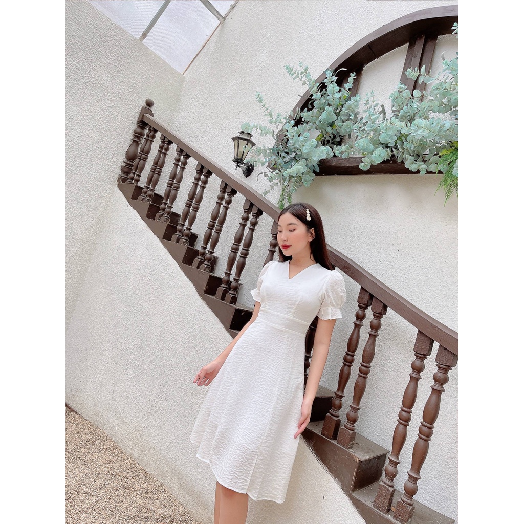 Đầm cổ V Louisa nhẹ nhàng đơn giản C664 CIN HOUSE